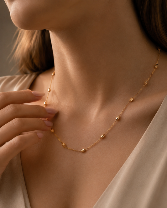 Veloura Gold Boncuk Detaylı Minimal Zincir Kolye – 45 cm | Suya Dayanıklı Paslanmaz Çelik Kadın Kolye
