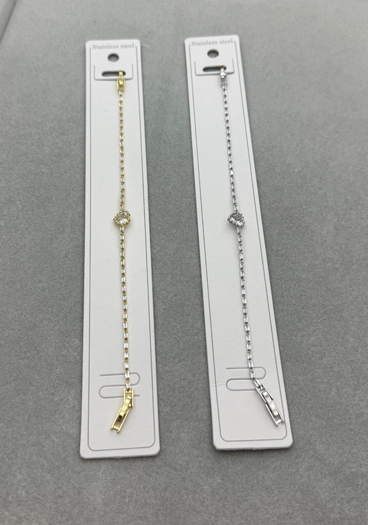 Yonca Charm Zirkon Taşlı Çelik Bileklik